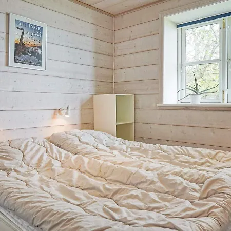 6 Person Holiday In *