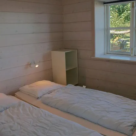 6 Person Holiday In